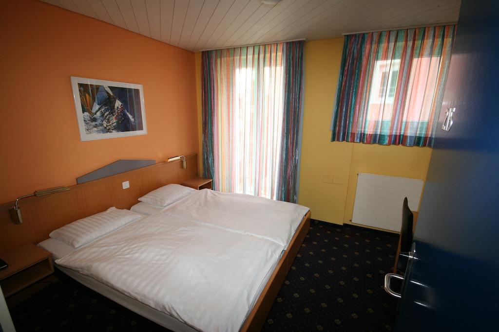 Hotel Regina チューリッヒ エクステリア 写真